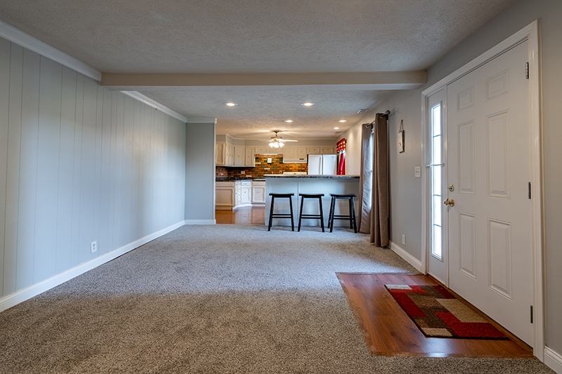1837 Outer Lake Road Princeton, IN 47670 - Photo 3 of 16 Gallery Image 3