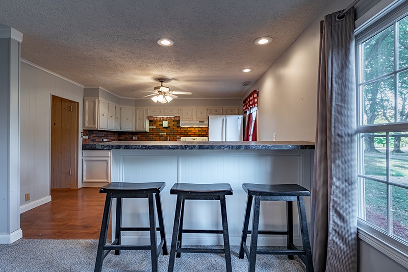 1837 Outer Lake Road Princeton, IN 47670 - Photo 7 of 16 Gallery Image 7