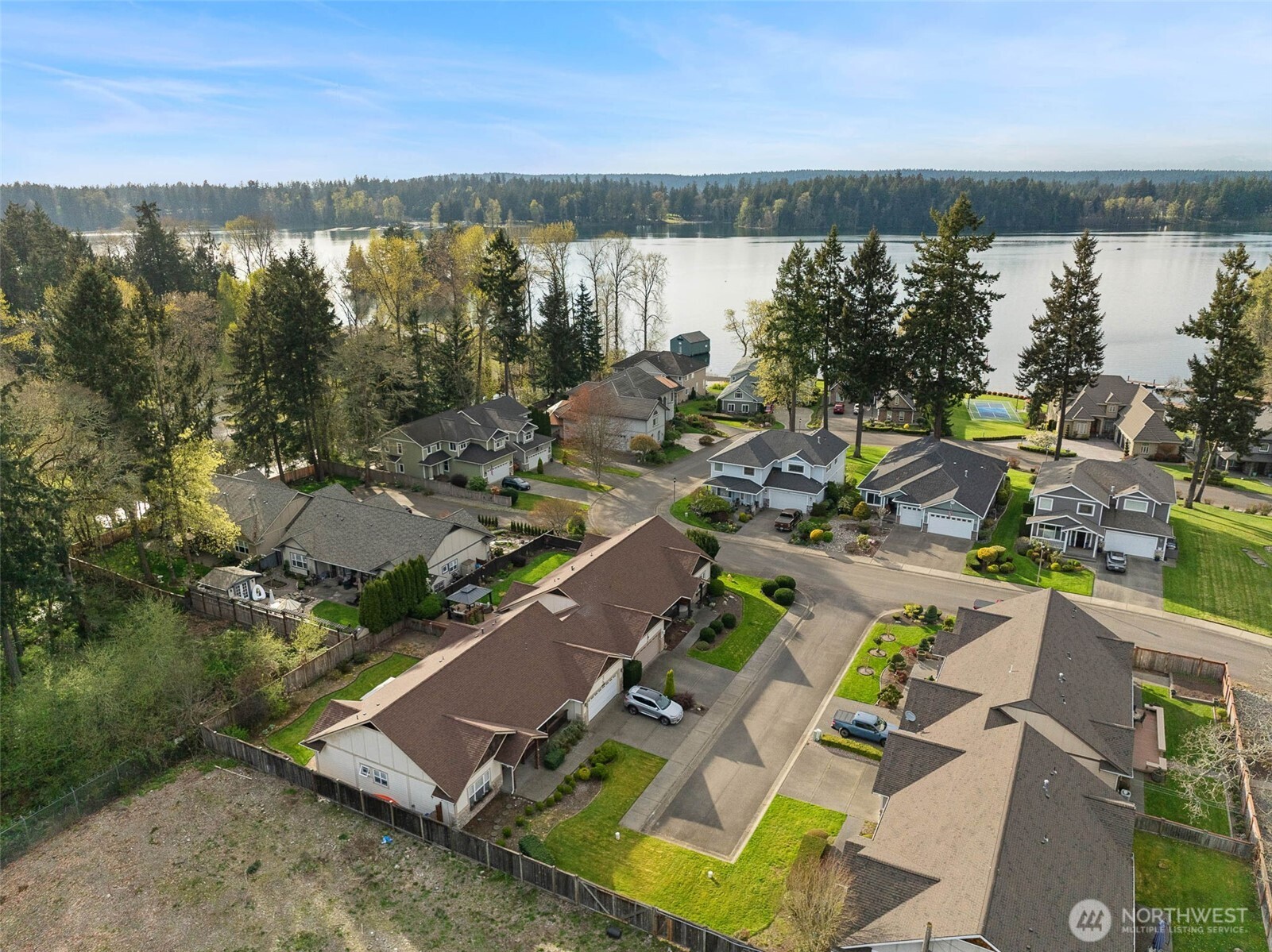 9069 Eagle Point Loop Road Southwest Lakewood, WA 98498 - Photo 37 of 40