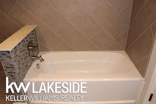 1035 Cadieux Road Grosse Pointe Park, MI 48230 - Photo 20 of 32