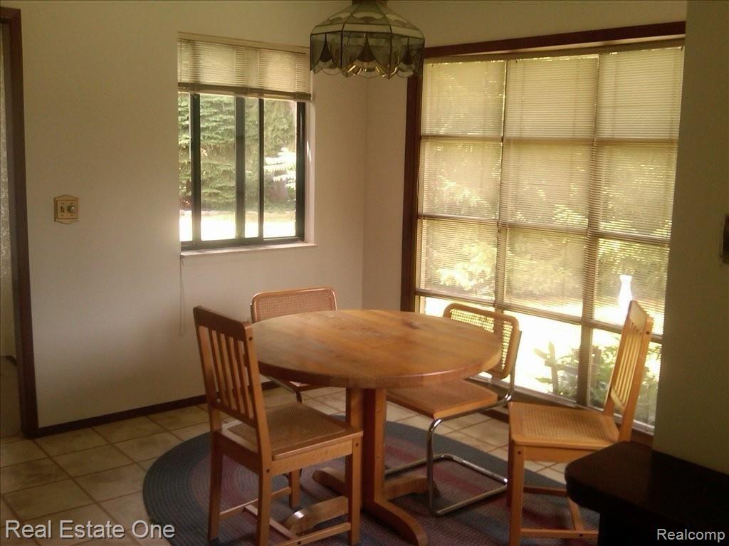 2600 Powderhorn Ridge Road Rochester, MI 48309 - Photo 12 of 24 Open layout