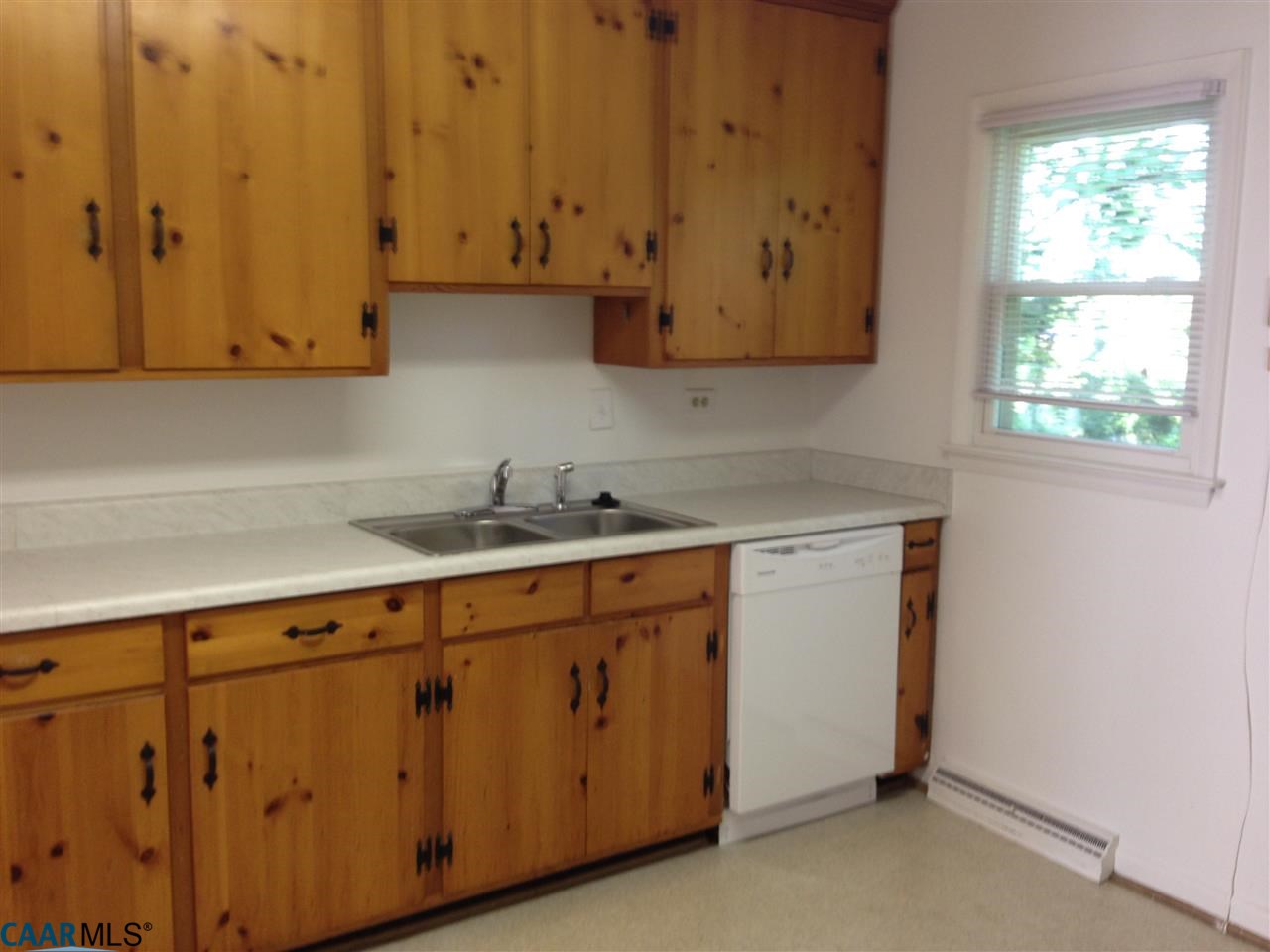 115 Westerly Avenue, Unit A Charlottesville, VA 22903 - Photo 4 of 8 Gallery Image 4
