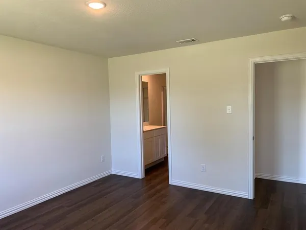 $1,750 | 413 East Hull Street, Denison, TX 75021