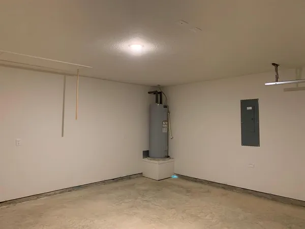 $1,750 | 413 East Hull Street, Denison, TX 75021