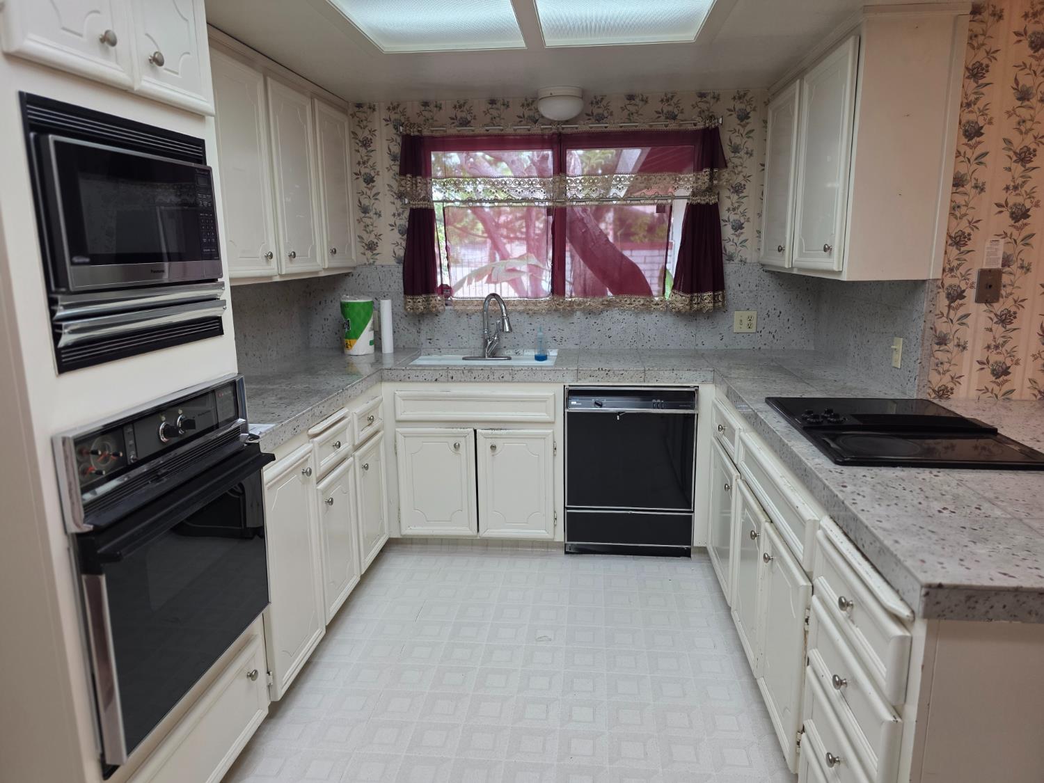 604 West Union Avenue Modesto, CA 95356 - Photo 14 of 25