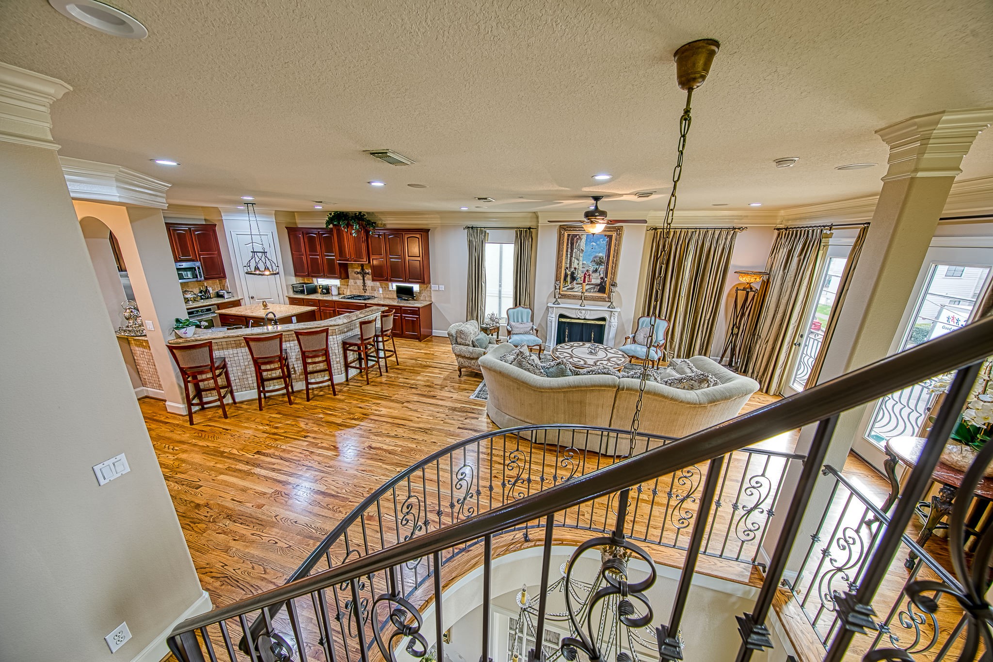 6310 Hamman Street, Unit D Houston, TX 77007 - Photo 25 of 41 a view of a dining room with furniture window and wooden floor