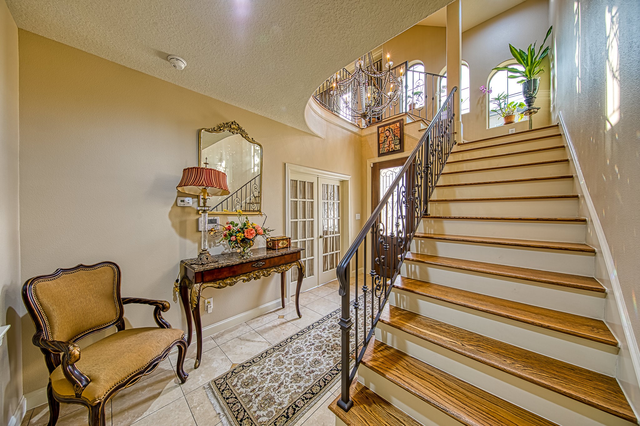6310 Hamman Street, Unit D Houston, TX 77007 - Photo 4 of 41 a view of entryway and hall
