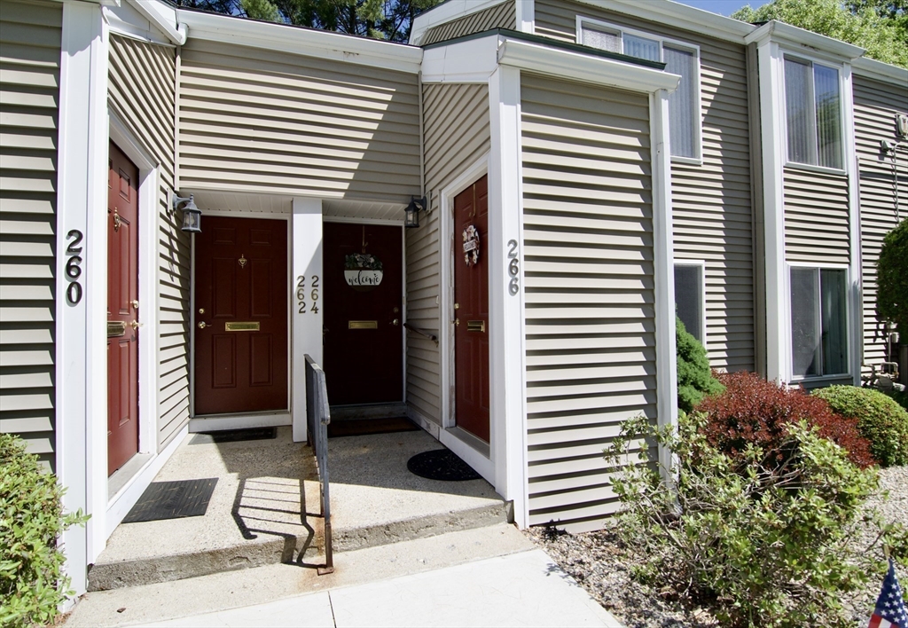 264 Nassau Drive, Unit 264 Springfield, MA 01129 - Photo 3 of 26