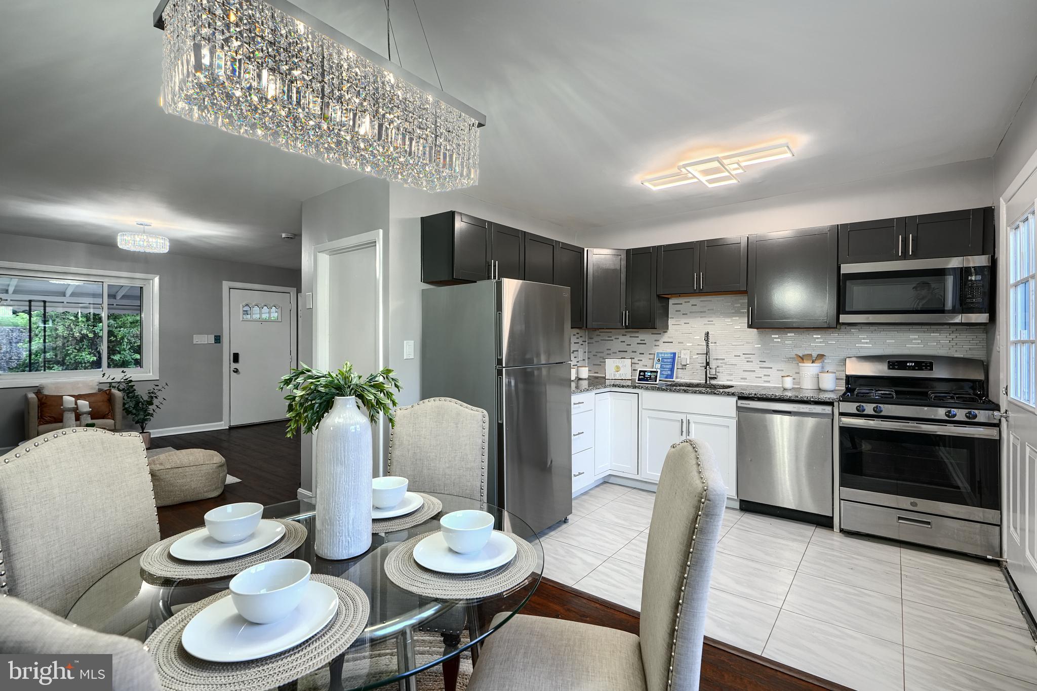 267 Southeastern Terrace Baltimore, MD 21221 - Photo 1 of 31 Gallery Image 1