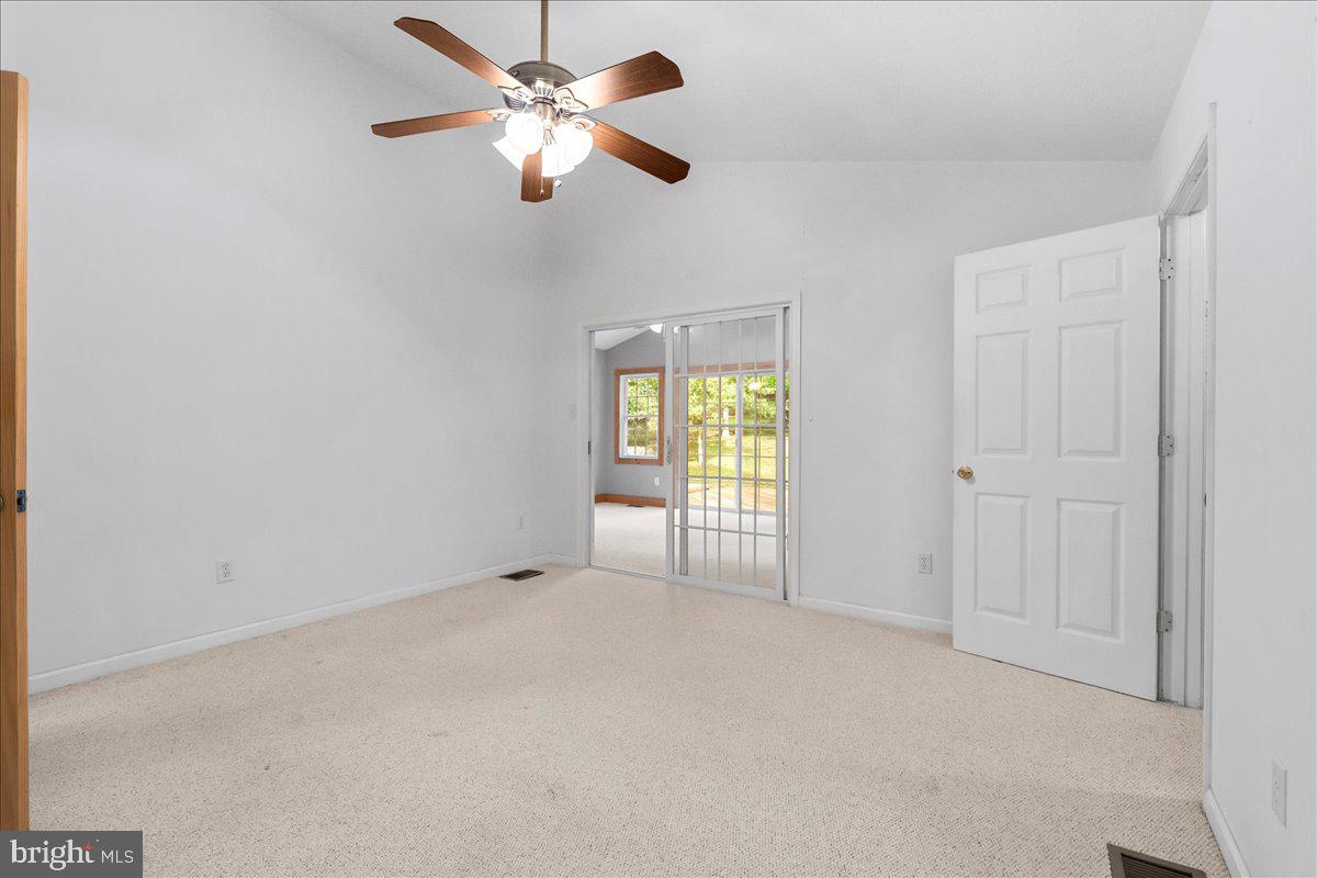 1039 Quail Road Basye, VA 22810 - Photo 20 of 29