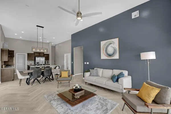 $389,950 | 15328 Resolve Drive, El Paso, TX 79938