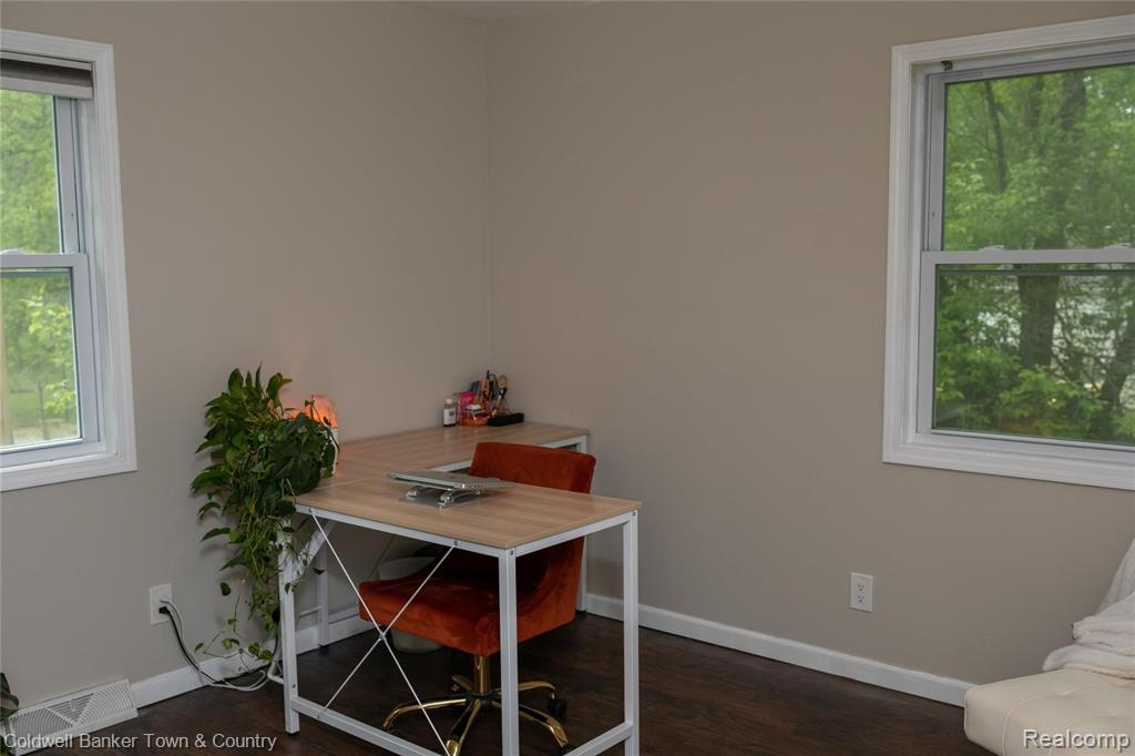7286 Faussett Road Fenton, MI 48430 - Photo 28 of 59