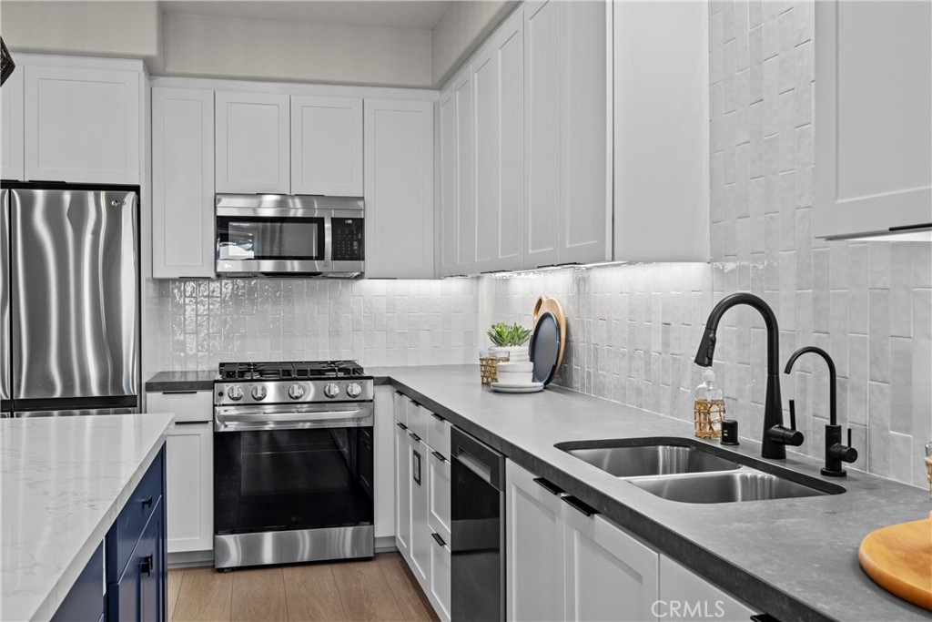 1952 West Sycamore Drive Compton, CA 90220 - Photo 6 of 19