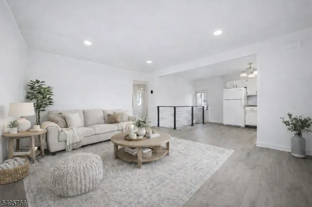 $450,000 | 12 Carlson Place, Lake Hiawatha, NJ 07034