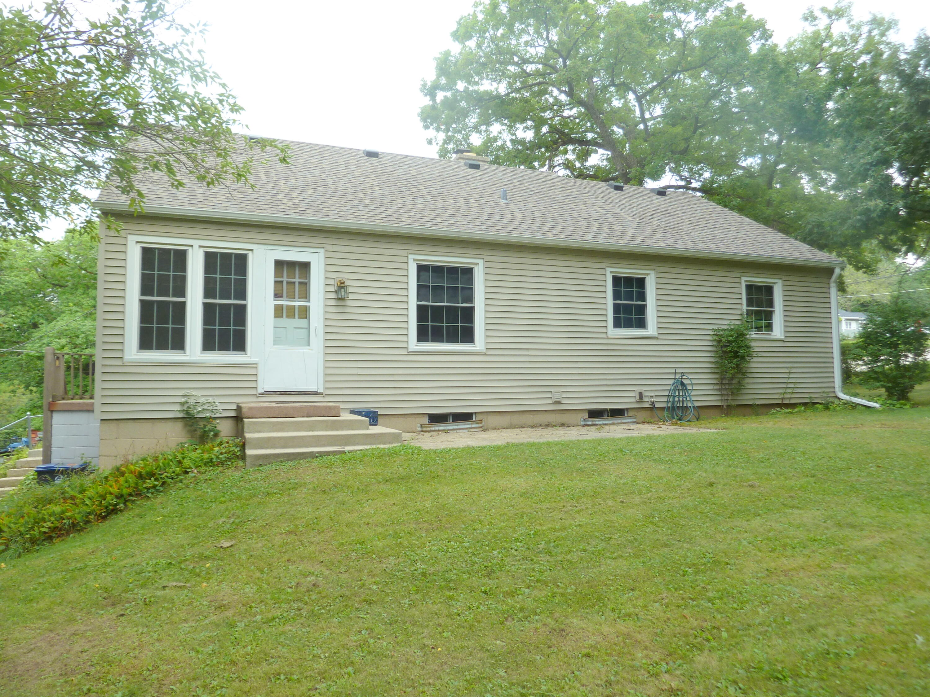 227 3rd Street Pewaukee, WI 53072 - Photo 2 of 25 3rd - Back patio