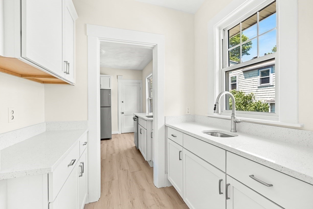 7 Westbourne Road Newton, MA 02459 - Photo 17 of 27