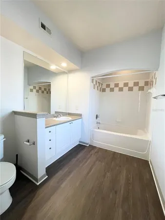 $1,925 | 15018 Arbor Reserve Circle, Unit 203, Tampa, FL 33624