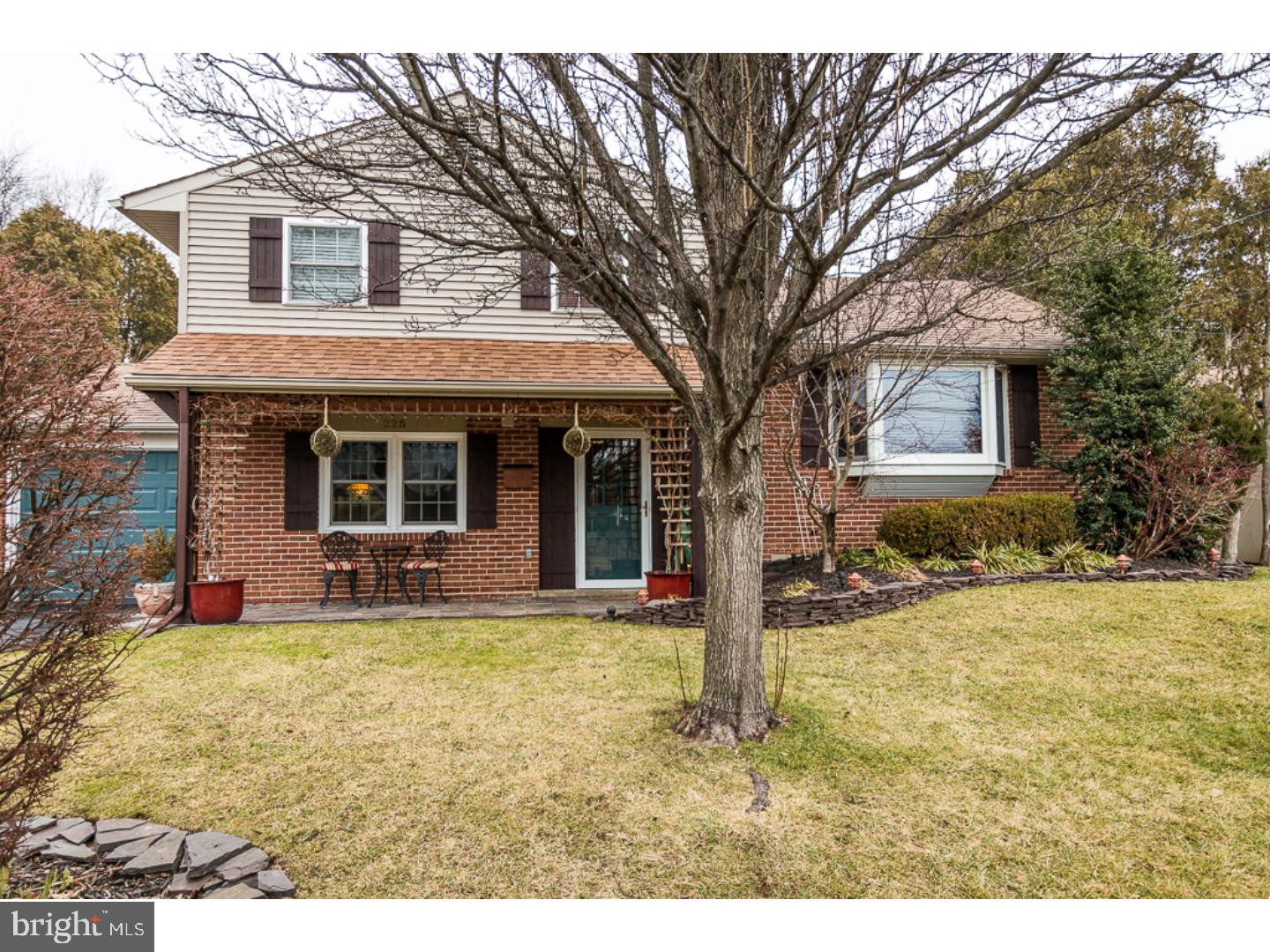 225 Waverly Road Southampton, PA 18966 - Photo 1 of 25 Exterior