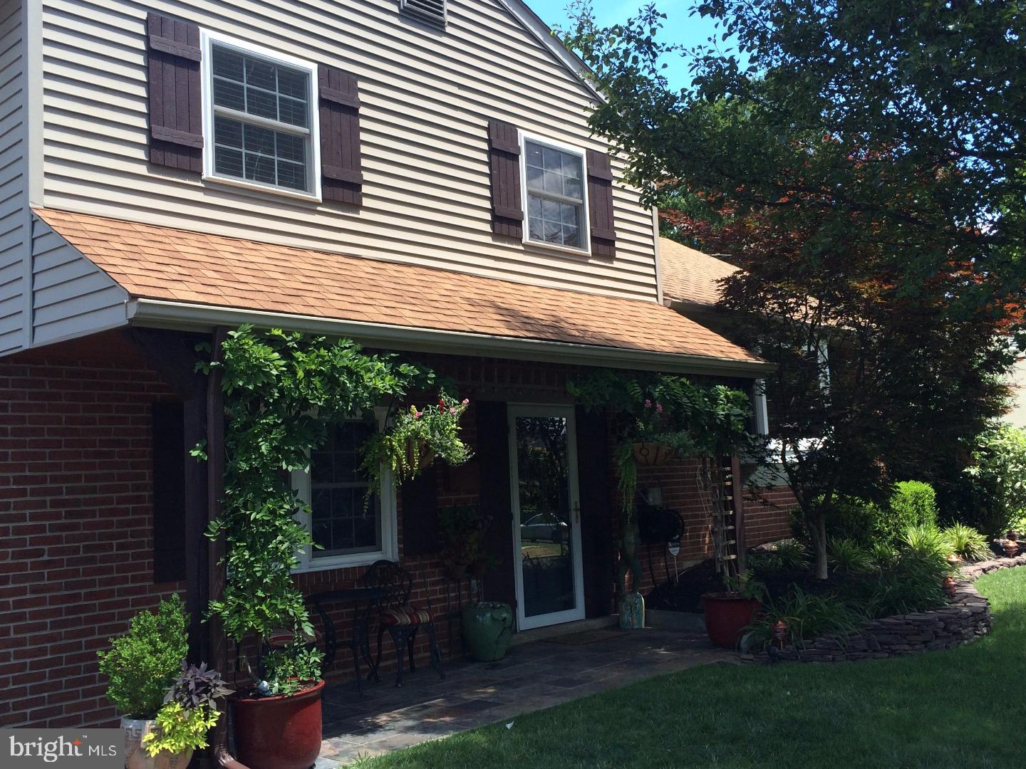225 Waverly Road Southampton, PA 18966 - Photo 2 of 25 Gallery Image 2