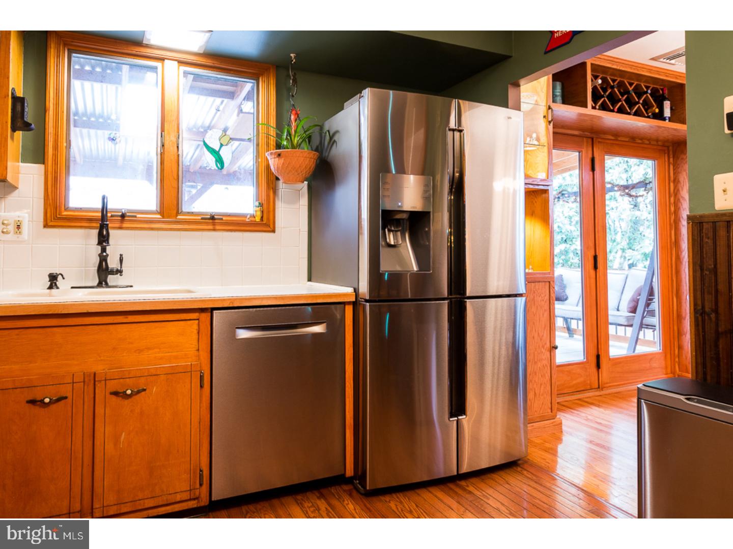 225 Waverly Road Southampton, PA 18966 - Photo 6 of 25 Kitchen