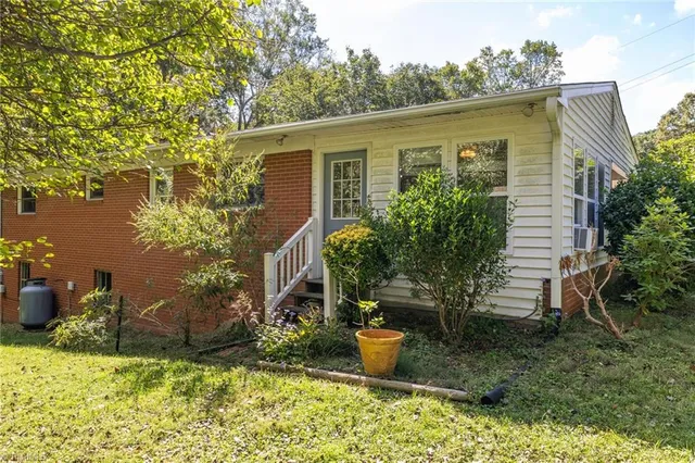 $225,000 | 261 Charles Avenue, Asheboro, NC 27205