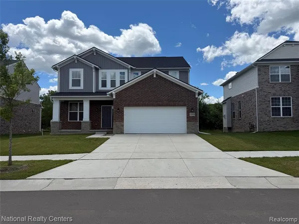 $4,100 | 51051 Baileys Landing, Canton, MI 48187