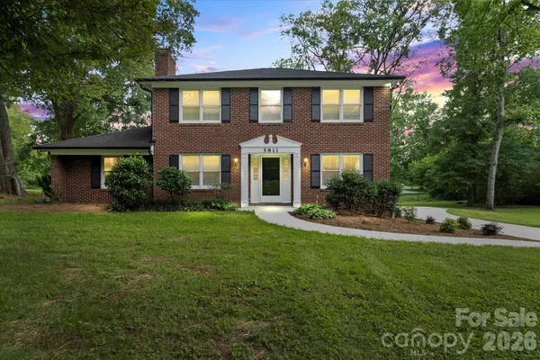 $469,000 | 5811 Gettysburg Drive Northwest, Concord, NC 28027