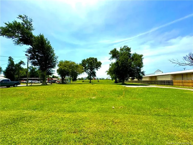 $390,000 | 1718 East Prien Lake Road, Lake Charles, LA 70601