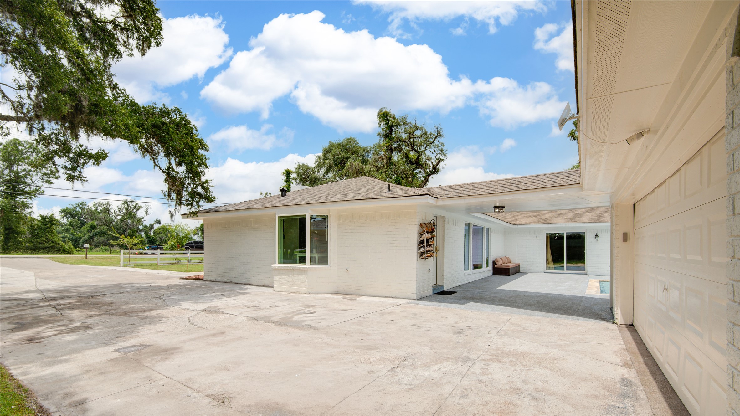 623 County Road 687 Angleton, TX 77515 - Photo 37 of 39