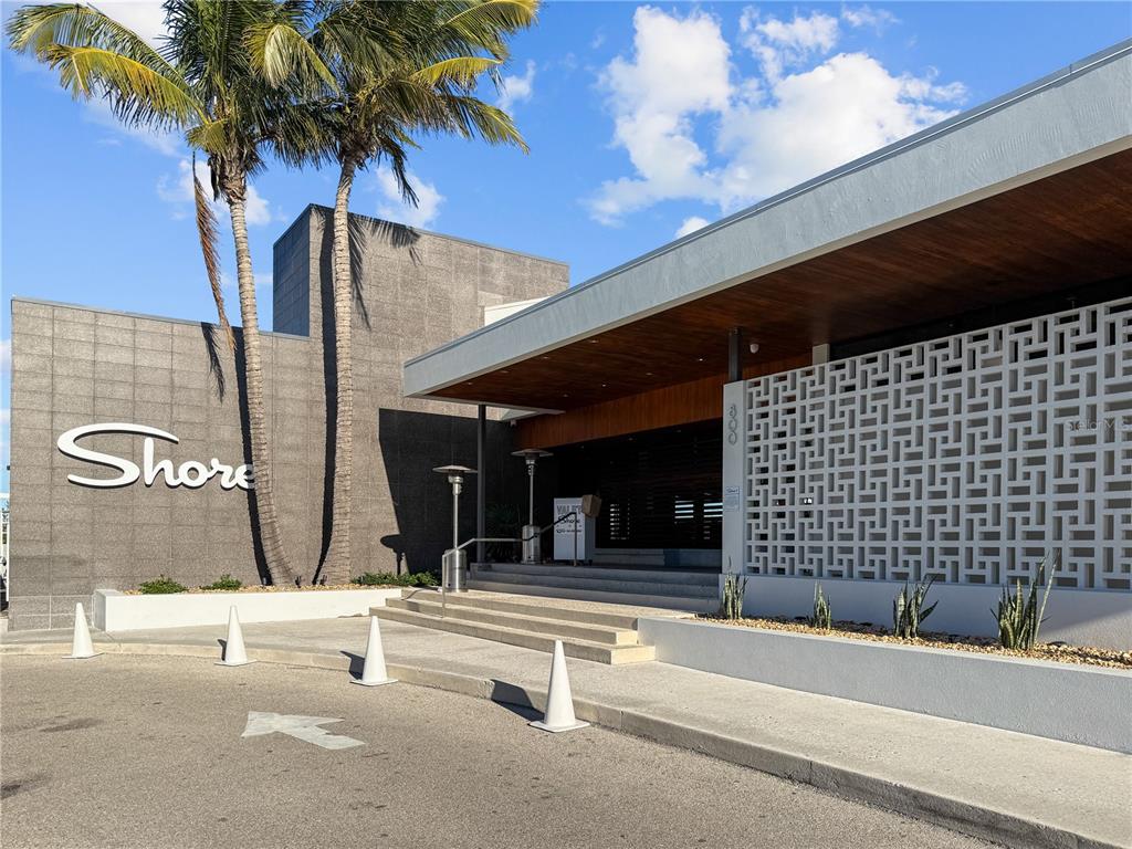 690 Fox Street Longboat Key, FL 34228 - Photo 39 of 43