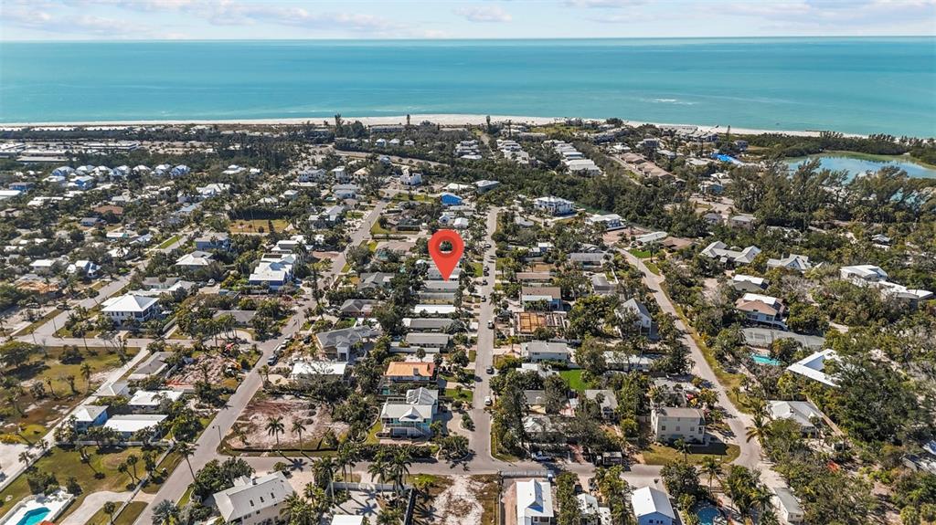 690 Fox Street Longboat Key, FL 34228 - Photo 39 of 41 a view of a city