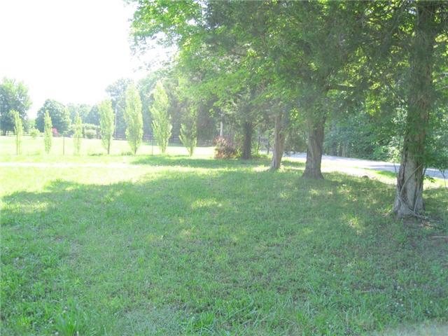 1320 Deal Road Burns, TN 37029 - Photo 14 of 14