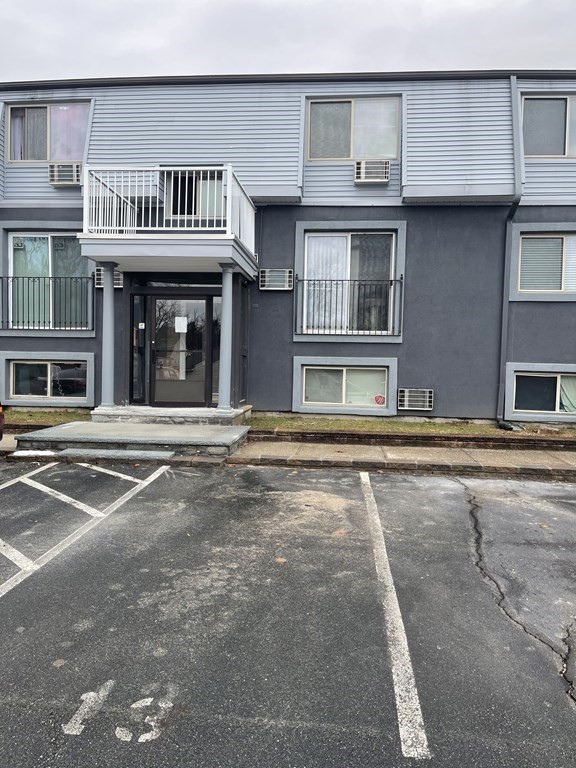 222 Stackpole Street, Unit 10 Lowell, MA 01852 - Photo 1 of 16 Gallery Image 1