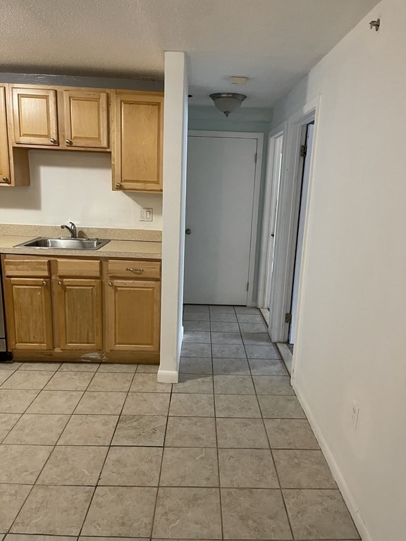 222 Stackpole Street, Unit 10 Lowell, MA 01852 - Photo 7 of 16 Gallery Image 7