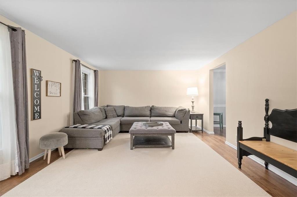 9350 Timber Trail Pittsburgh, PA 15237 - Photo 7 of 38 a living room with furniture and a couch