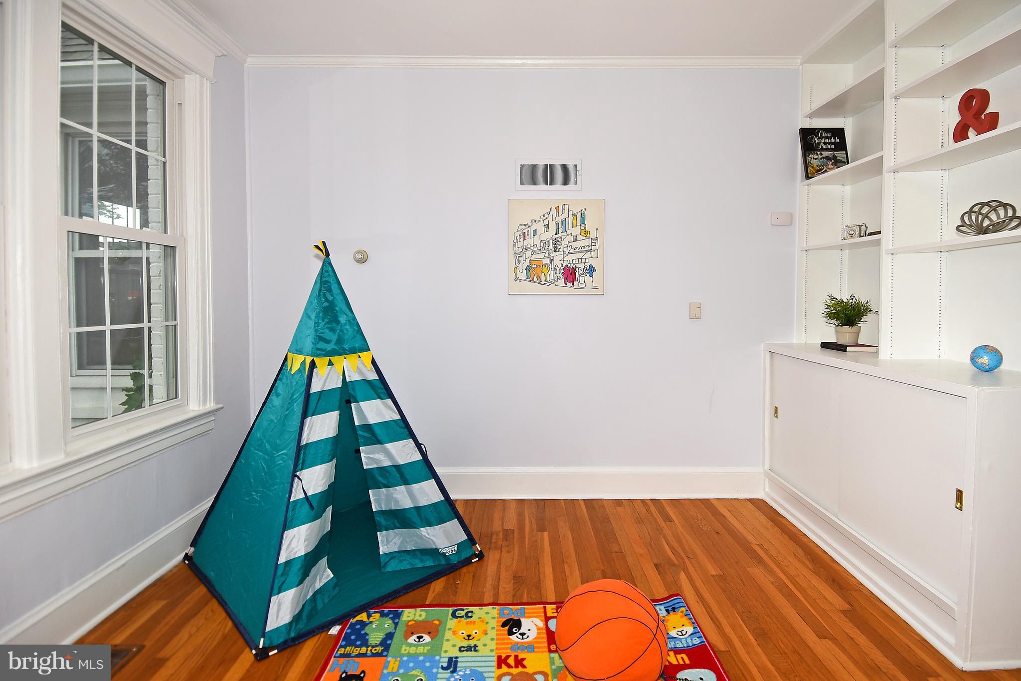 9300 Columbia Boulevard Silver Spring, MD 20910 - Photo 15 of 29 Interior (General)