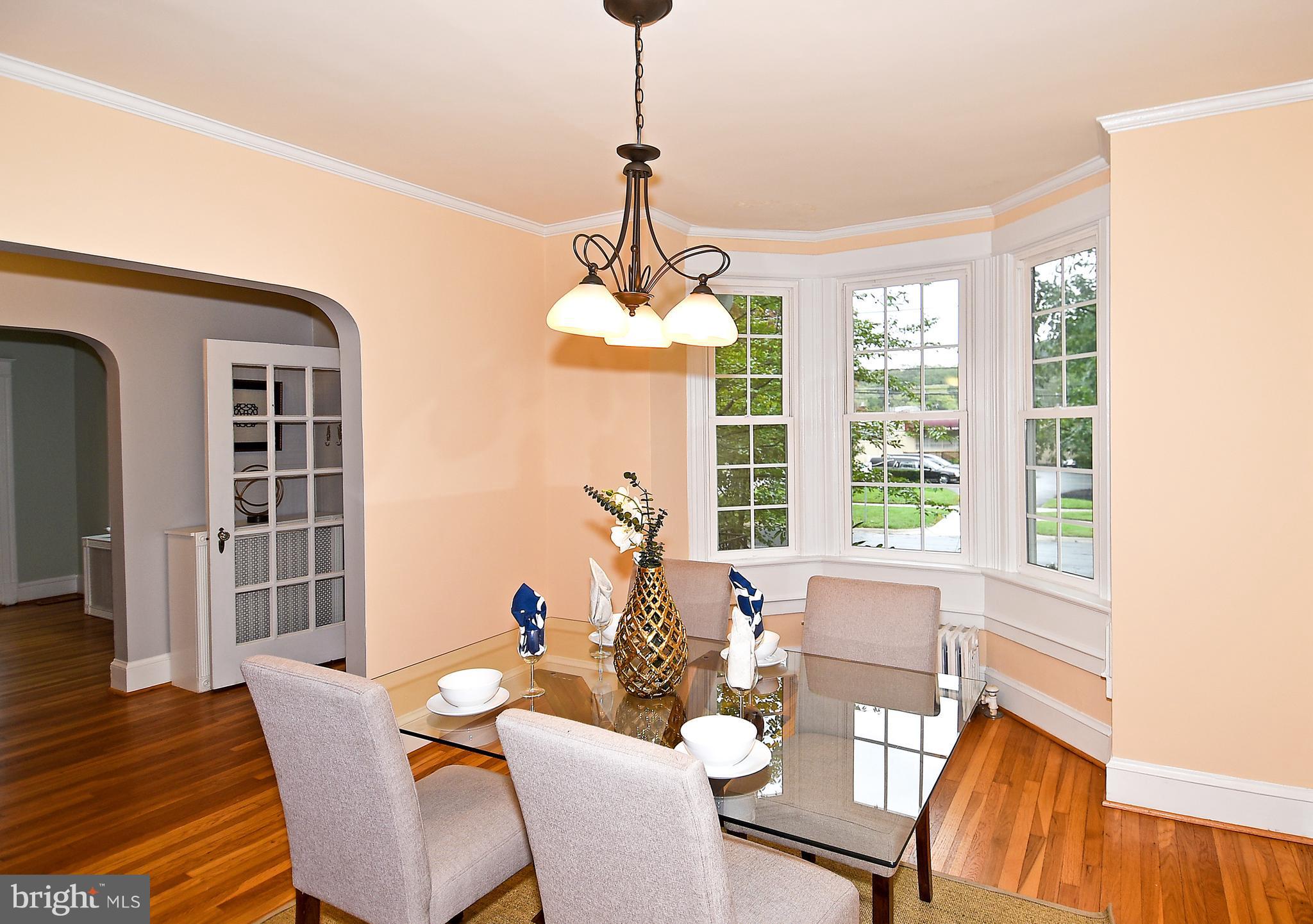 9300 Columbia Boulevard Silver Spring, MD 20910 - Photo 3 of 29 Dining Room
