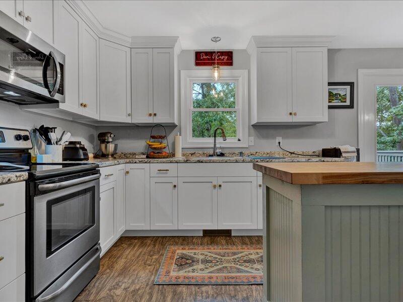 4995 Merriman Road Roanoke, VA 24018 - Photo 14 of 39 12-DSC5285