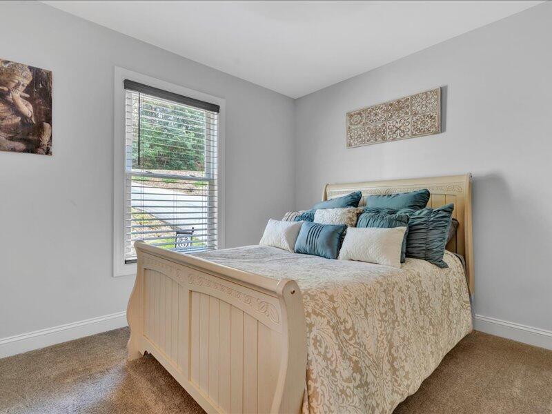 4995 Merriman Road Roanoke, VA 24018 - Photo 24 of 39 22-DSC5249