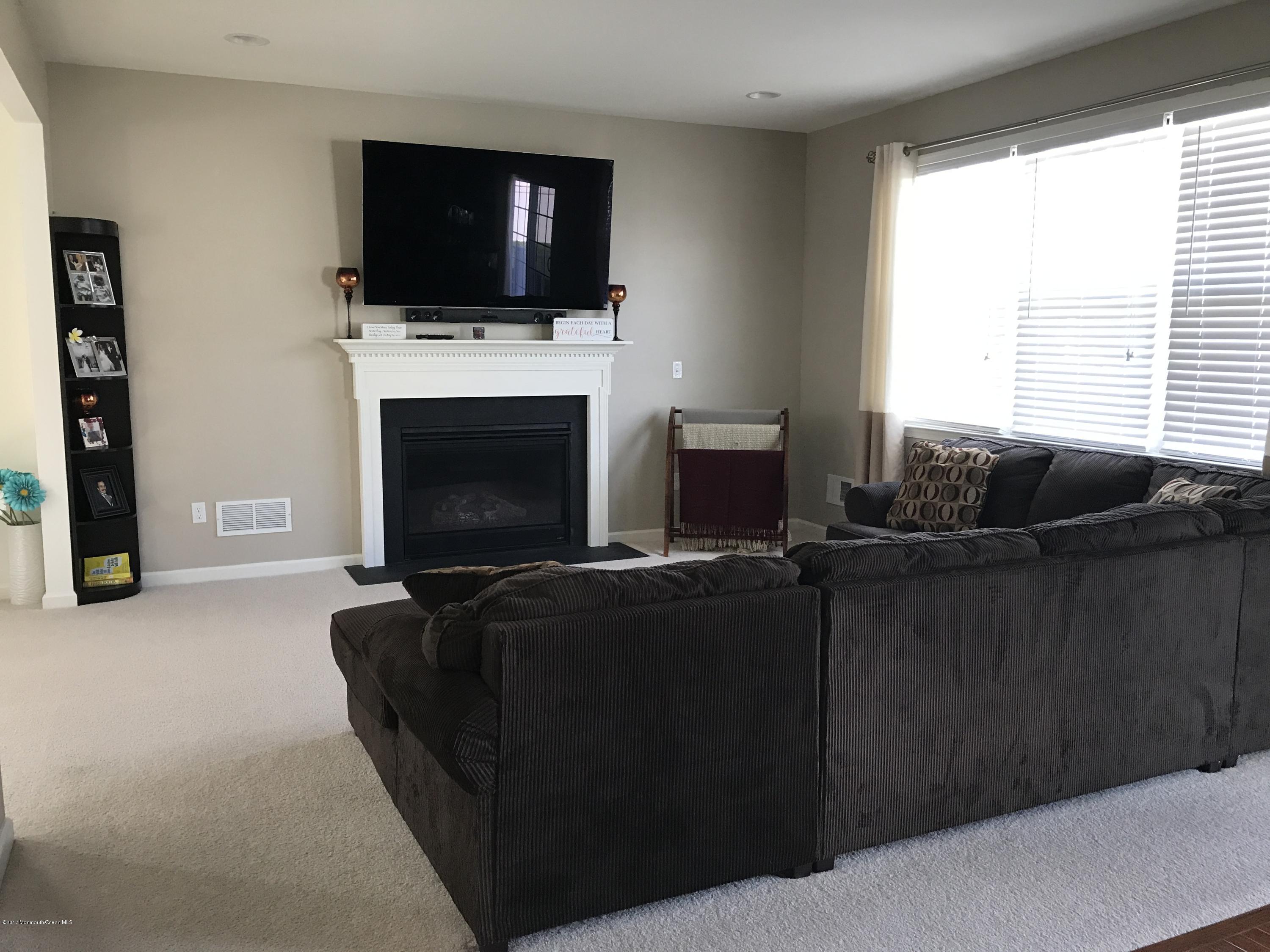 126 Spirit Bear Road Toms River, NJ 08755 - Photo 16 of 37 IMG_2773