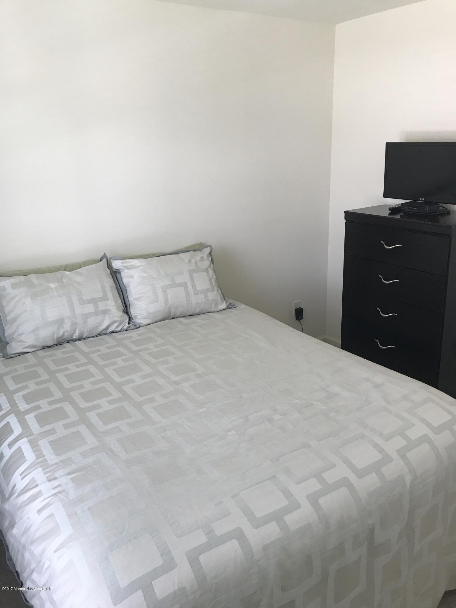 126 Spirit Bear Road Toms River, NJ 08755 - Photo 29 of 37 IMG_2812