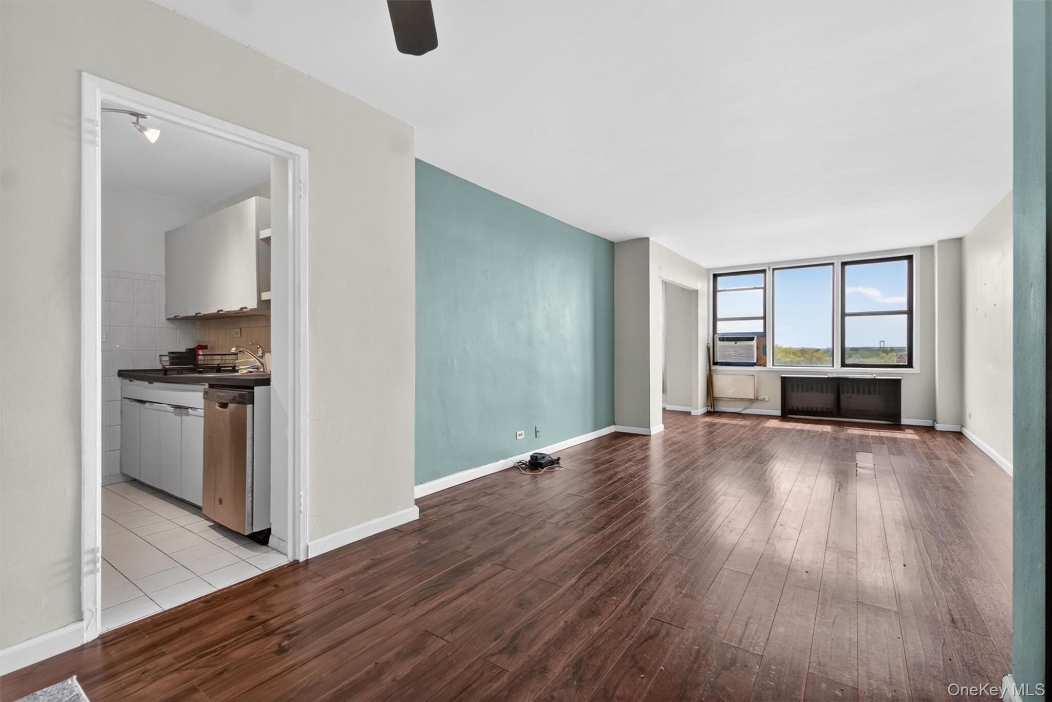 3121 Middletown Road, Unit 7L Bronx, NY 10461 - Photo 10 of 33