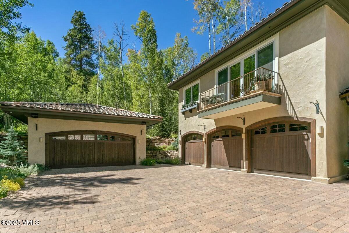 876 Pilgrim Drive Edwards, CO 81632 - Photo 4 of 63 5 Car Garage
