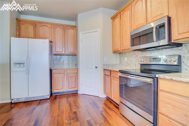 15822 Maple Hill Road Monument, CO 80132 - Photo 9 of 36 Gallery Image 9