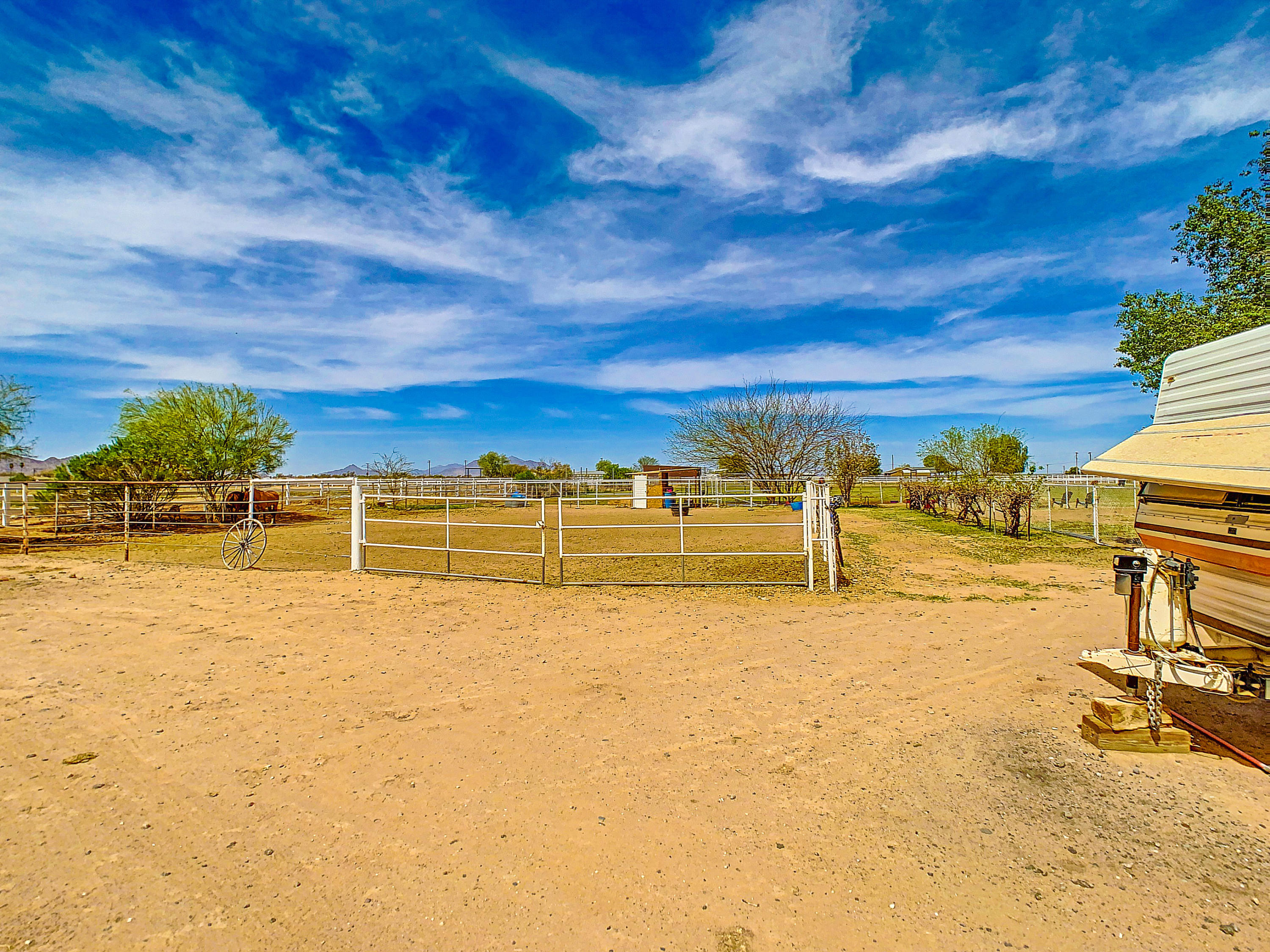 9526 North Ranchette Way Maricopa, AZ 85139 - Photo 5 of 105 a9526NRanchetteWayMaricopaAZ85139-161704