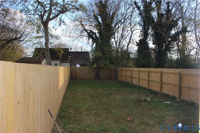 $1,800 | 1132 West High Street, Petersburg, VA 23803