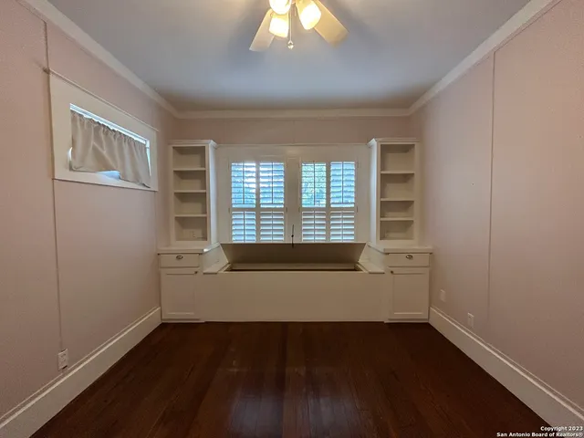 a view of a backyard of the house