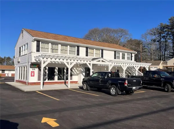 $2,200 | 110 Post Road, Westerly, RI 02891