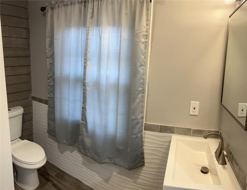 110 Post Road Westerly, RI 02891 - Photo 16 of 17