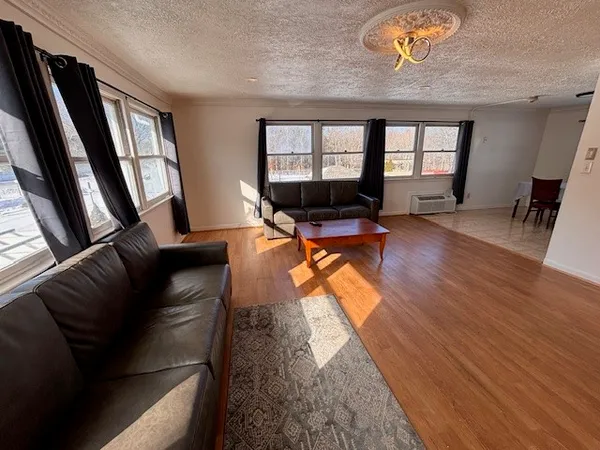 $2,200 | 110 Post Road, Westerly, RI 02891